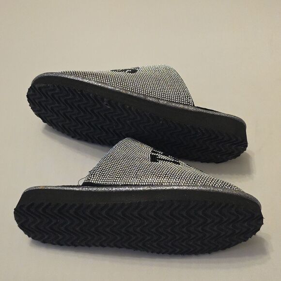 BRAND NEW PARIS HILTON SLIVING  GLITTER RHINESTONE SLIPPERS  THAT's HOT … - Picture 11 of 16